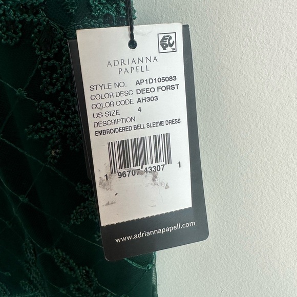 NWT Adrianna Papell Forest Green Embroidered Lace Ruffle Sleeve Dress Size 4 - Picture 9 of 9